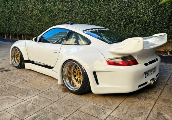 Porsche 996 Carrera Ultrabreites Body Kit Porsche 996 Carrera Ultrabreites Body Kit